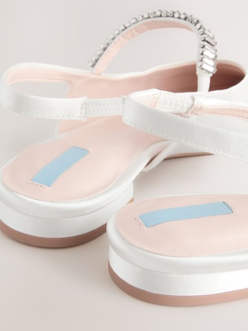 Ballerines à lanières 'Forever Comfort' Next en blanc
