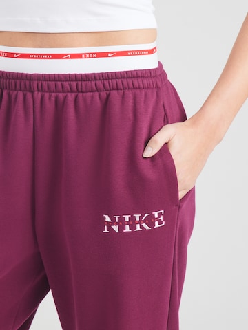 Nike Sportswear Широка кройка Панталон 'PHNX FLC' в червено