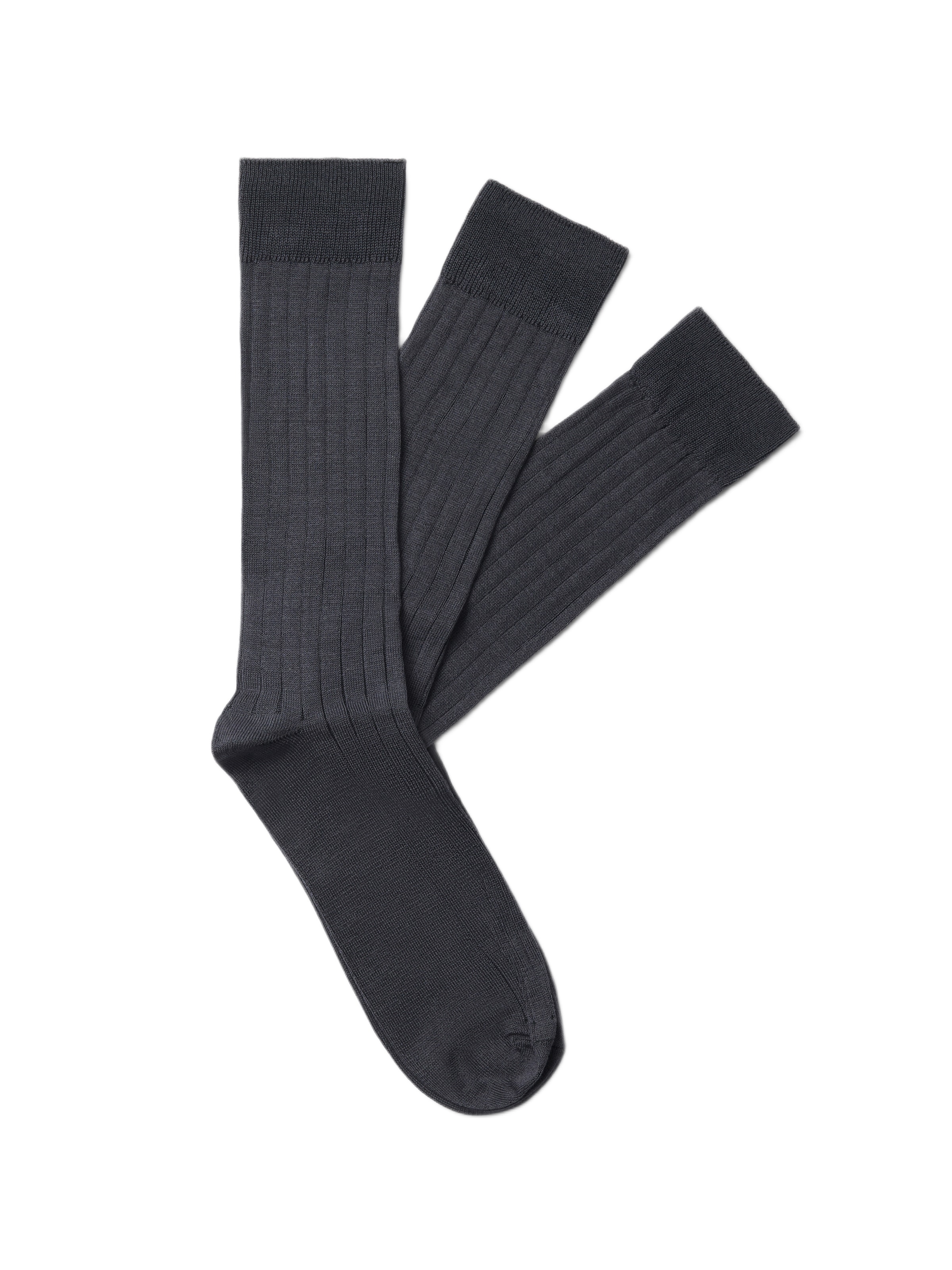 SELECTED Sokker i grå: forside