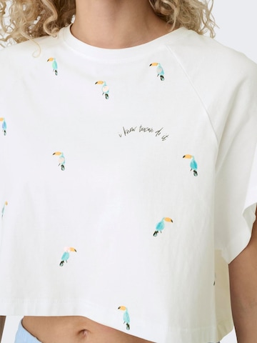 ONLY - Camiseta 'KITA' en blanco