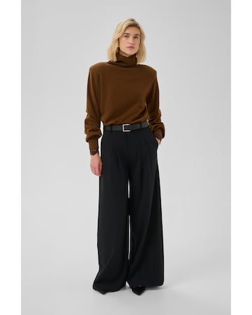 My Essential Wardrobe Sweter w kolorze brązowy