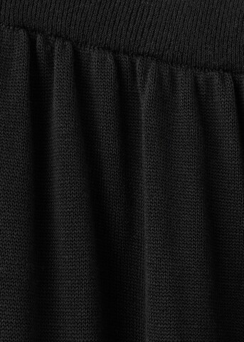 MANGO Tapered Hose 'Bombi' in Schwarz