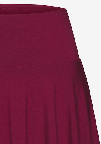 VIVANCE Skinny Skirt in Red