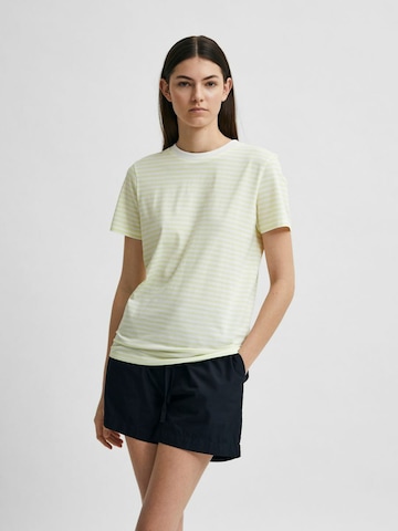 T-shirt SELECTED FEMME en jaune : devant