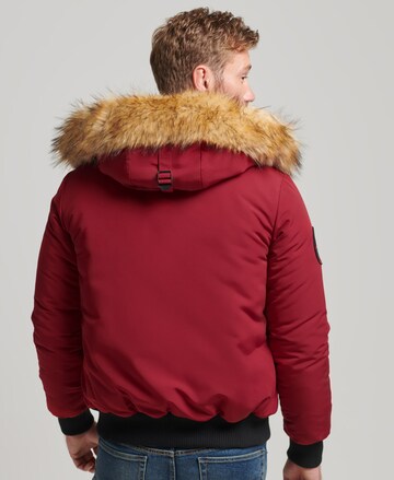 Veste mi-saison Superdry en rouge