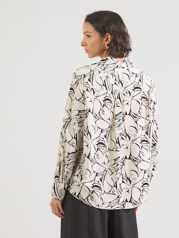 s.Oliver Bluse in Beige