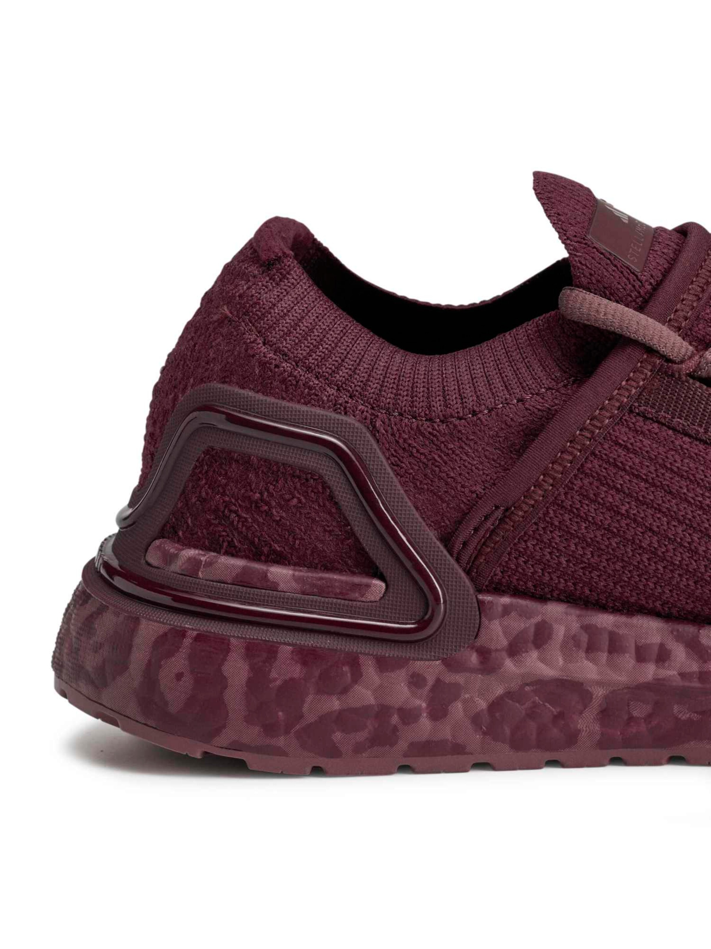 ADIDAS BY STELLA MCCARTNEY - Sapatilha de corrida 'Ultraboost DNA' em vermelho