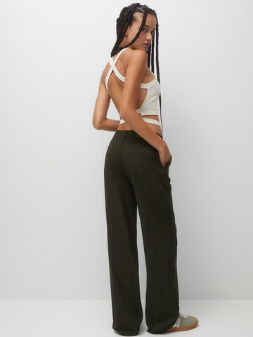 Pull&Bear Loosefit Hose in Grün