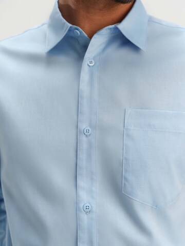TRAPP Regular fit Button Up Shirt in Blue