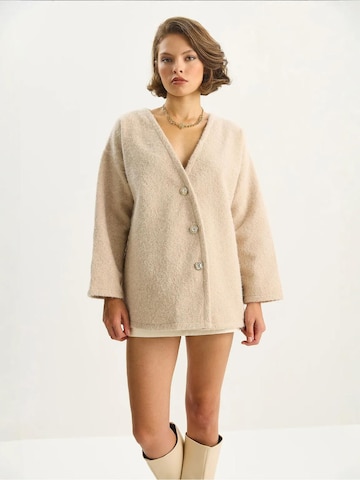 Cardigan Bianco Lucci en beige