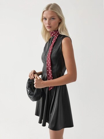 Busem Dress in Black