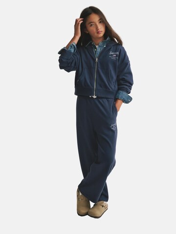 Set de la Superdry pe albastru: față