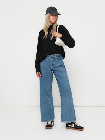 PIECES Пуловер 'PCMALOU' в черно