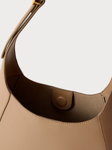 Calvin Klein Olkalaukku värissä ruskea