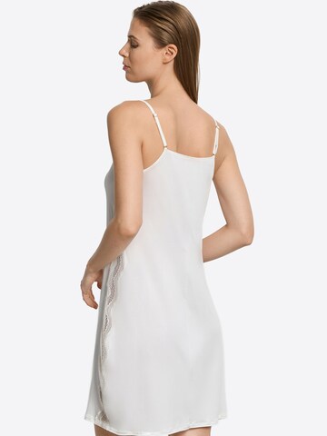 Hanro Negligé ' Ciri ' in Wit