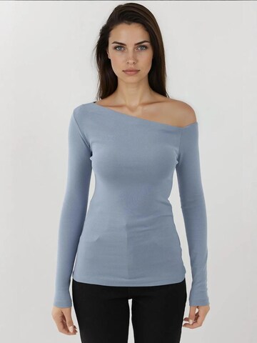 Haut Hiccup en bleu : devant