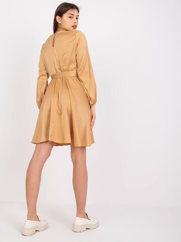Madnezz House Kleid in Beige