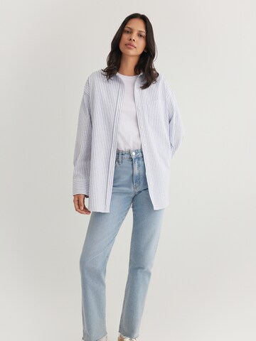 Mavi Blouse in Blue: front