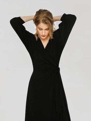 Madnezz House Dress in Black