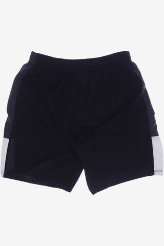 UMBRO Shorts in 31-32 in Black