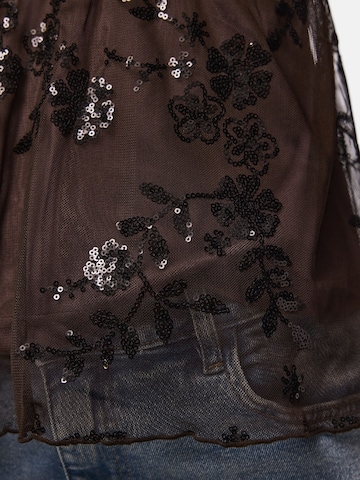 Top 'EVITA' di PIECES in marrone