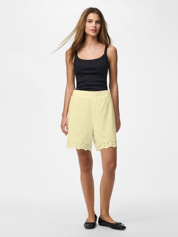 PIECES - Loosefit Pantalón 'PCChilli' en amarillo