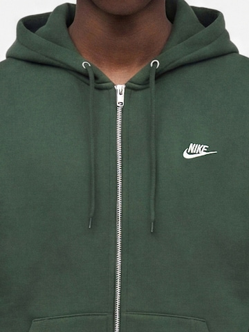 Nike Sportswear Суичъри с качулка 'CLUB' в зелено