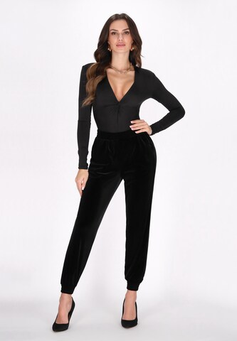 Effilé Pantalon faina en noir