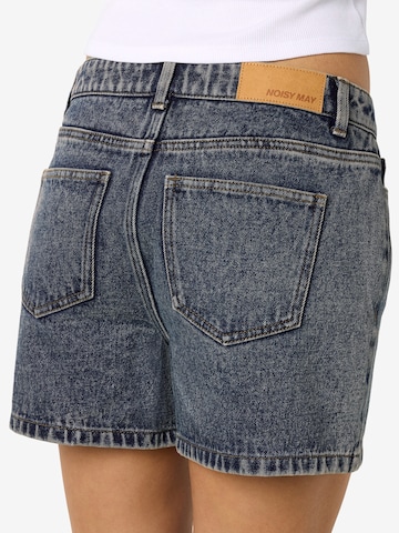 Noisy may regular Jeans 'NMSMILEY' i blå
