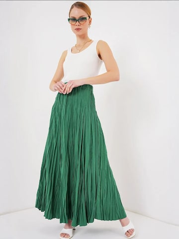Bigdart Skirt in Green