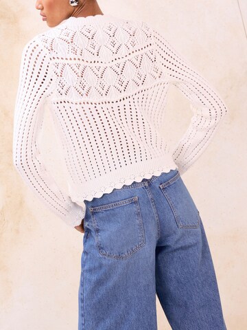 Lipsy Strickjacke in Weiß