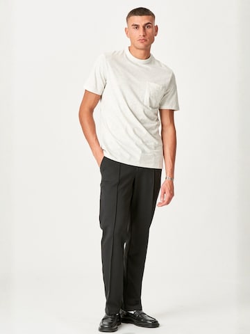 Coupe regular Chemise ' T-Shirt ' TEESHOPPEN en blanc