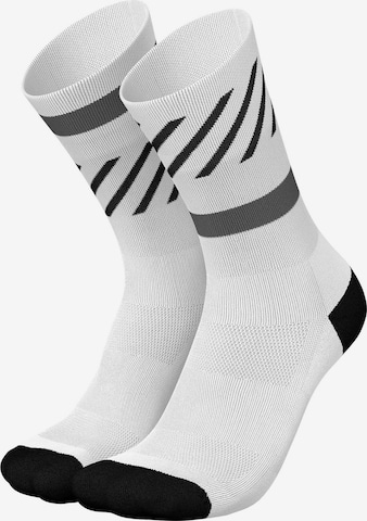 INCYLENCE Athletic Socks 'DISRUPTS' in White: front