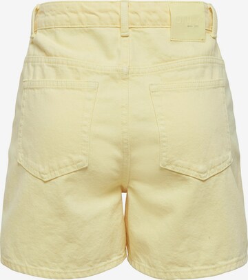 ONLY Tapered Shorts 'Bay' in Gelb