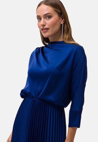 zero Satinbluse mit 3/4 Arm in Blau: Vorderseite