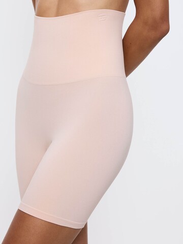TRIUMPH Alakformáló nadrágok - bézs