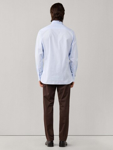 Coupe regular Chemise Hackett London en bleu