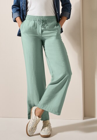 CECIL Loose fit Pants in Green: front