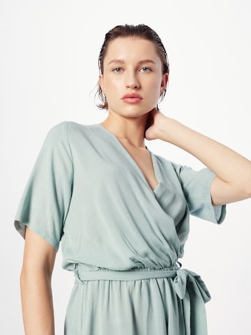 SISTERS POINT - Jumpsuit 'GASY' en verde