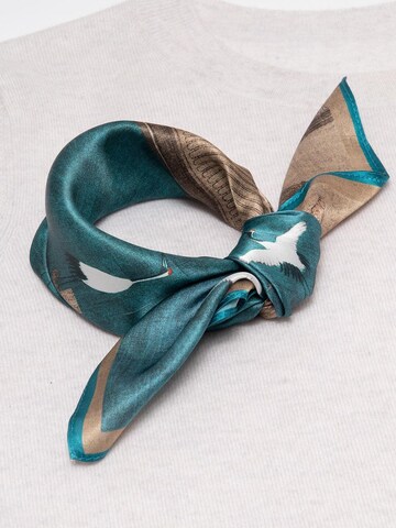 MayTree Scarf 'Kraniche Tempel' in Blue