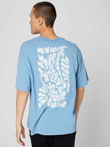 ABOUT YOU x Dardan - Camiseta 'Nick' en azul