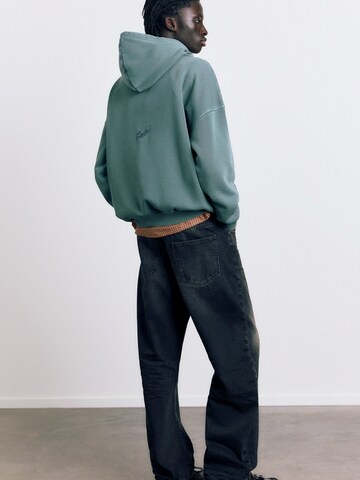 Pull&Bear Sweatshirt 'STWD' i grøn