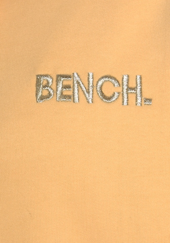 BENCH Sweatshirt in Geel