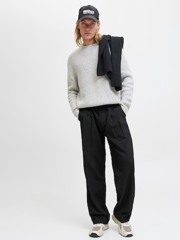JACK & JONES - Pierna ancha Pantalón plisado 'JPSTBILL JJDAYTONA' en negro