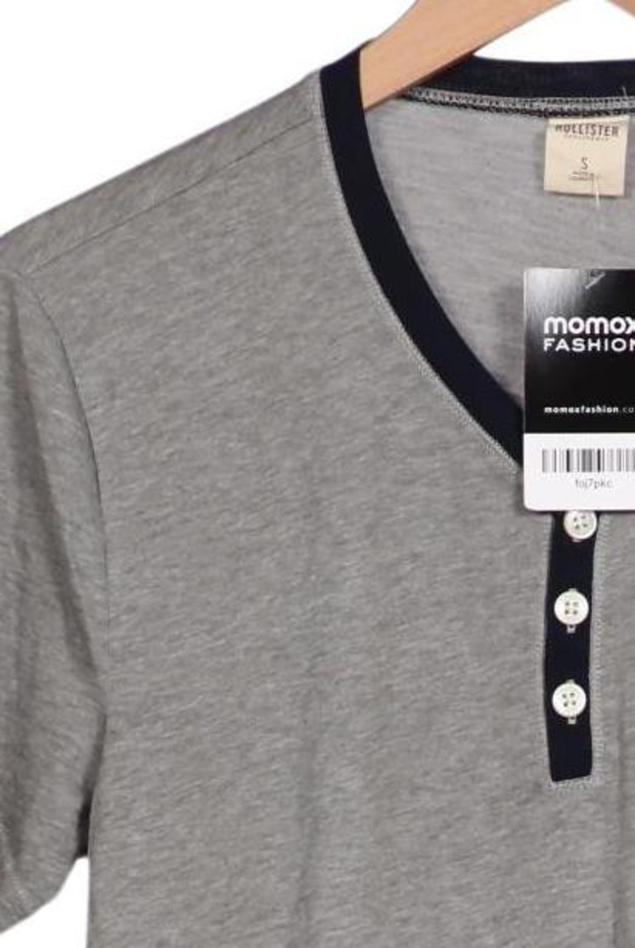 HOLLISTER Shirt in S in Grey