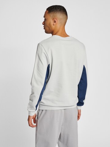 Hummel Sweatshirt 'Wesley' in Grau