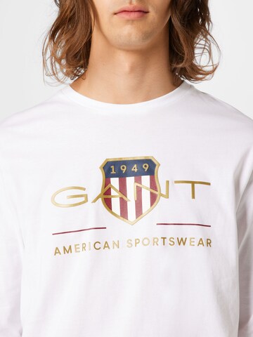 T-Shirt GANT en blanc