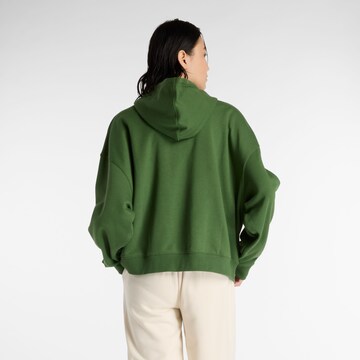 new balance Sweatshirt 'Flower' in Groen