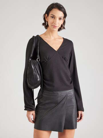 juoda ABOUT YOU Marškinėliai 'Janina': priekis