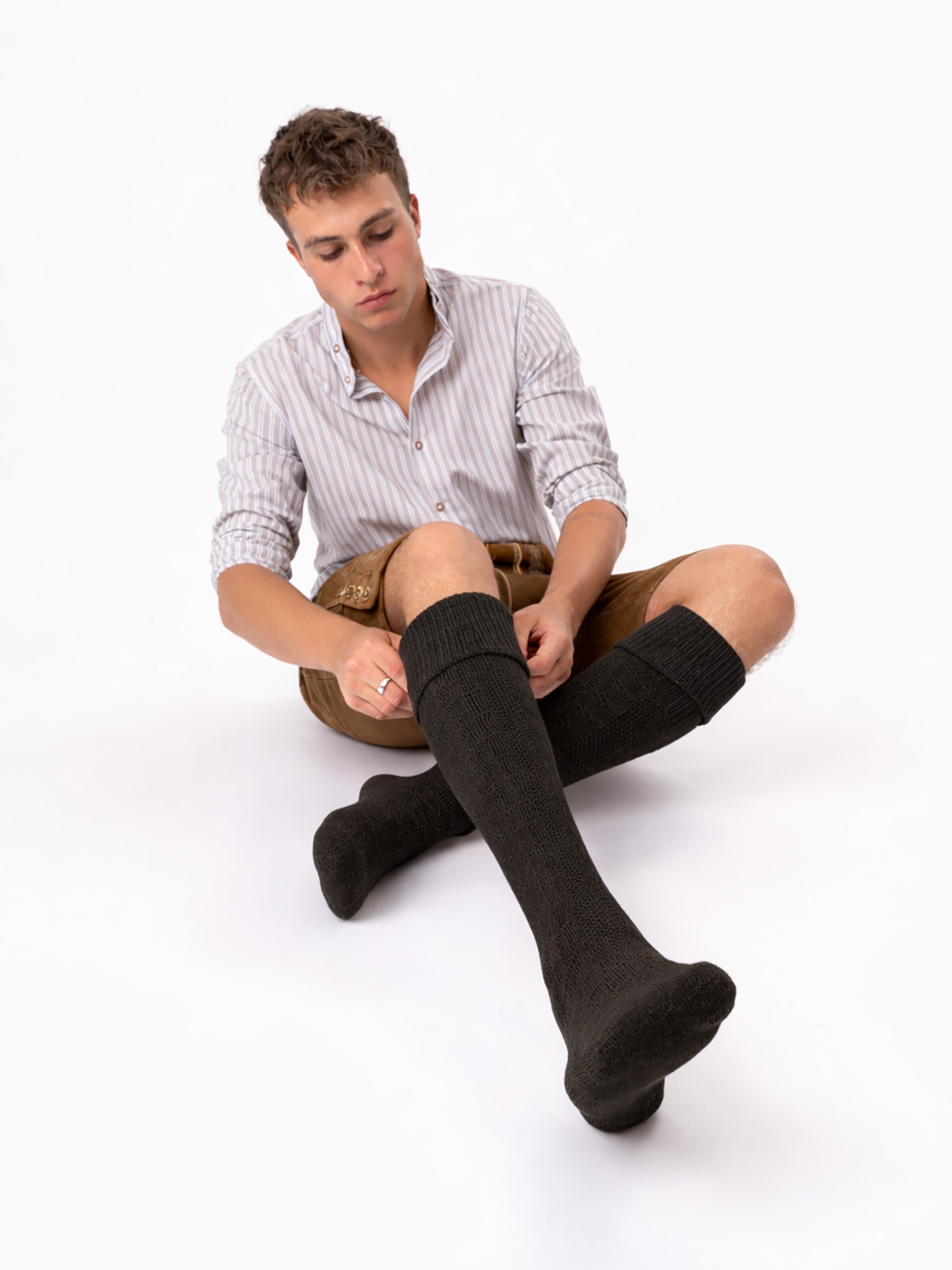 HerzSticht Traditional socks 'Silberdistel' in Brown